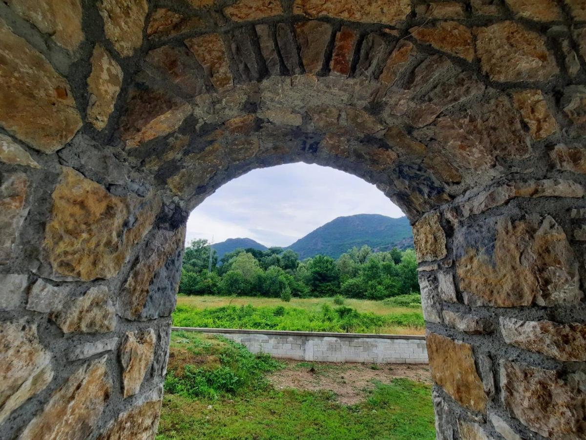 Orahovo Stone Vilas ヴィルパザル エクステリア 写真